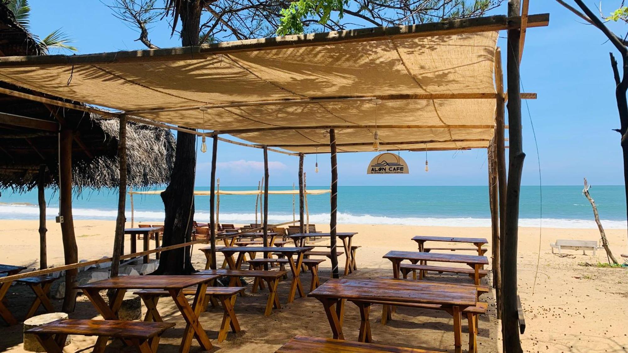 Breezy Beach Cabanas Vịnh Arugam Ngoại thất bức ảnh