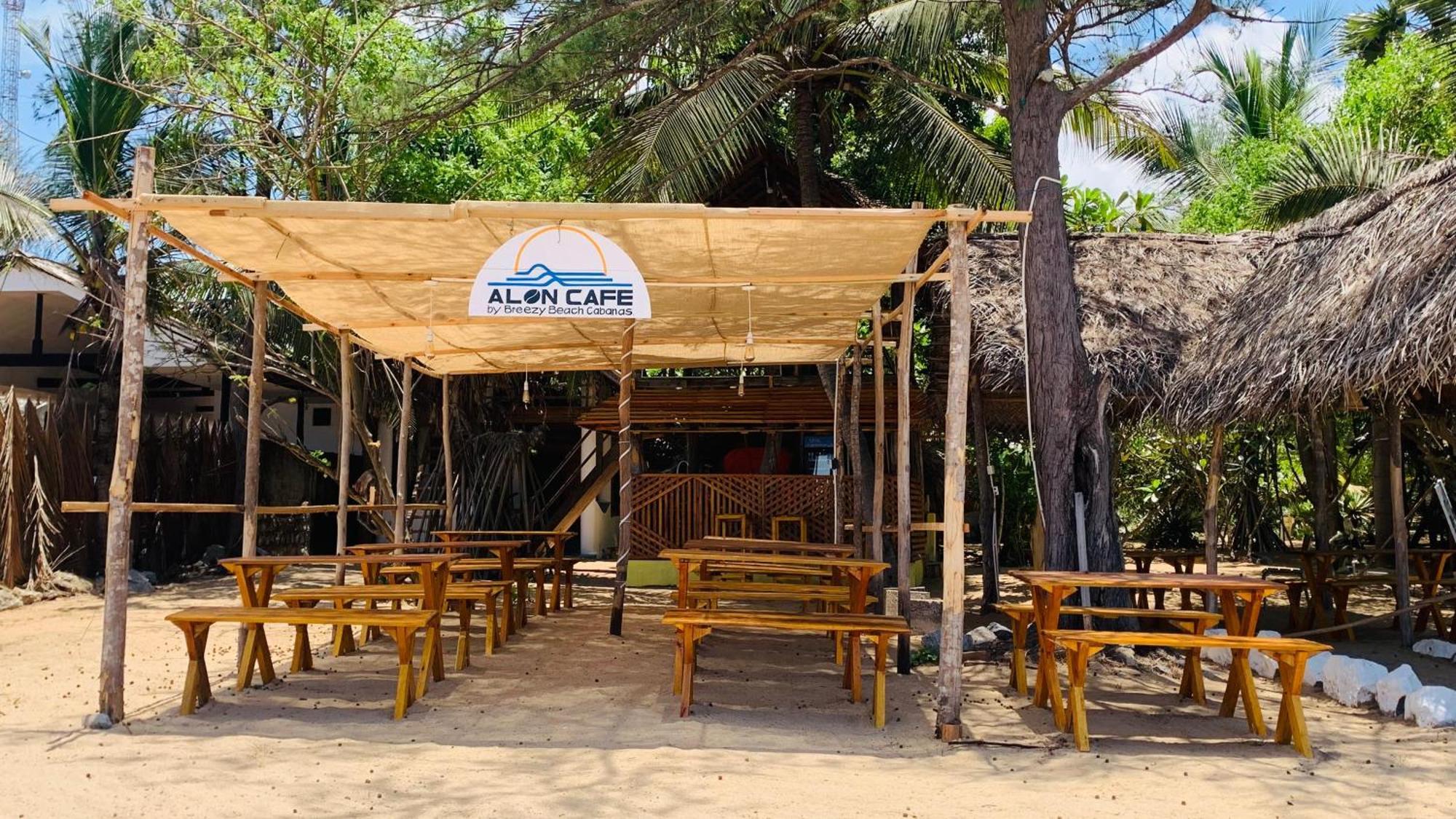 Breezy Beach Cabanas Vịnh Arugam Ngoại thất bức ảnh
